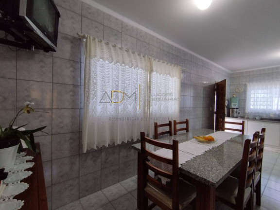 Imagem Casa com 3 Quartos à Venda, 160 m² em Vila Antártica - Botucatu