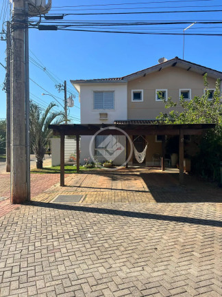 Casa com 3 Quartos à Venda, 110 m² em Setor Negrão De Lima - Goiânia
