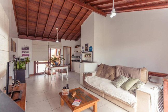 Imagem Imóvel com 3 Quartos à Venda, 272 m² em Jardim Lindóia - Porto Alegre Imagem Imóvel com 3 Quartos à Venda, 272 m² em Jardim Lindóia - Porto Alegre