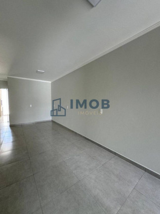 Imagem Casa com 2 Quartos à Venda, 56 m² em Beira Rio - Guaramirim Imagem Casa com 2 Quartos à Venda, 56 m² em Beira Rio - Guaramirim