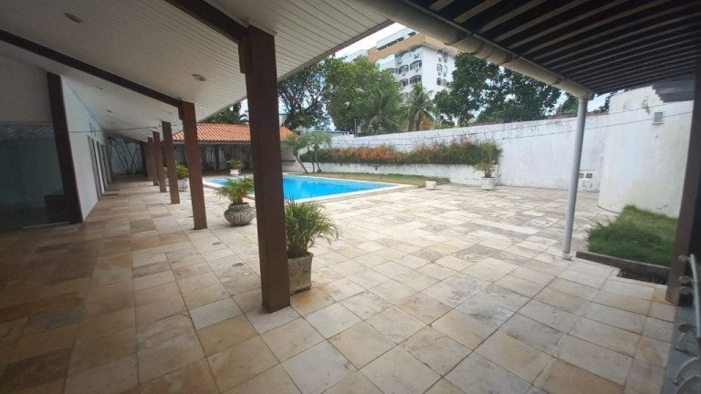 Imagem Casa com 4 Quartos para Alugar, 527 m² em Olho D'água - São Luís