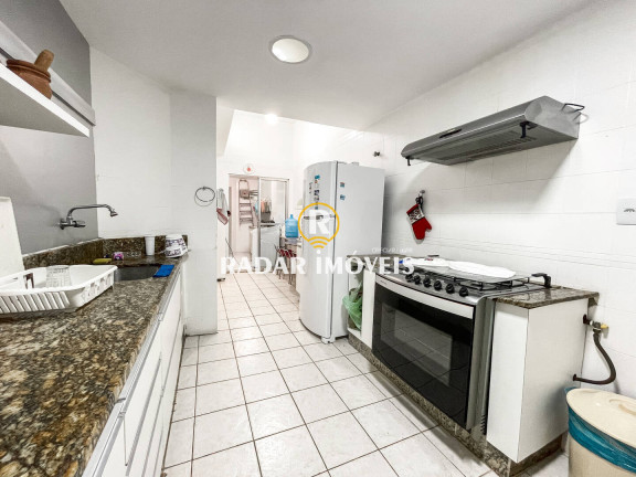 Imagem Apartamento com 4 Quartos à Venda, 170 m² em Centro - Cabo Frio