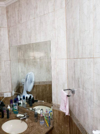 Casa com 3 Quartos à Venda, 230 m² em Residencial Estoril - Taubaté