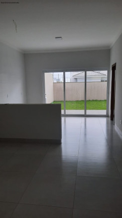 Imagem Imóvel com 4 Quartos à Venda,  em Sinop - Sinop