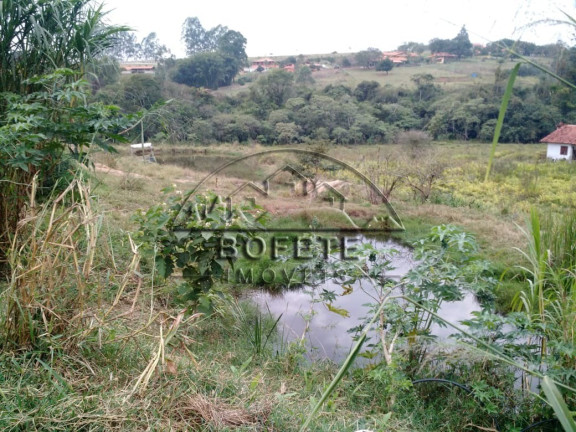 Imagem Imóvel com 2 Quartos à Venda, 5.000 m² em Catarina - Bofete Imagem Imóvel com 2 Quartos à Venda, 5.000 m² em Catarina - Bofete