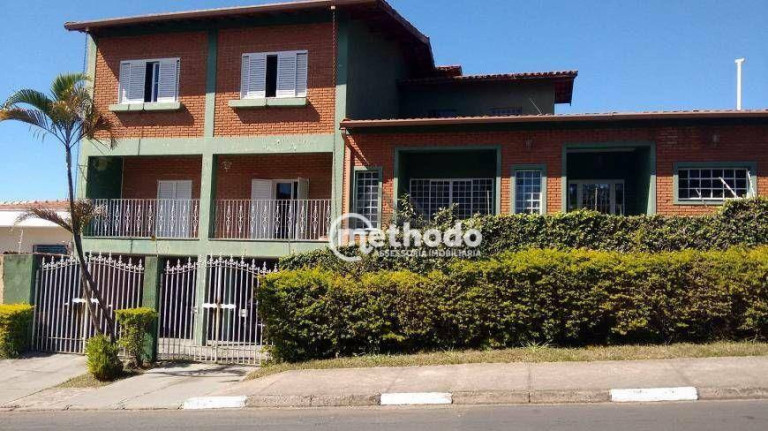Casa com 4 Quartos à Venda, 350 m² em Parque São Quirino - Campinas