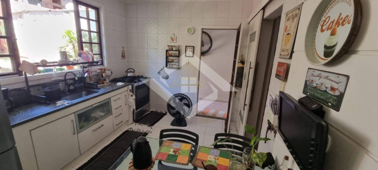 Imagem Casa com 3 Quartos à Venda, 180 m² em Piratininga - Niterói