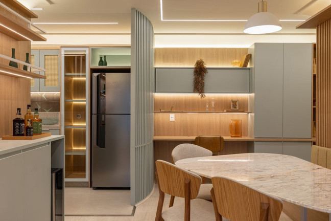 Imagem Apartamento com 2 Quartos à Venda, 90 m² em Ahú - Curitiba