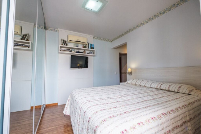 Imagem Apartamento com 3 Quartos à Venda, 109 m² em Centro - Florianópolis Imagem Apartamento com 3 Quartos à Venda, 109 m² em Centro - Florianópolis