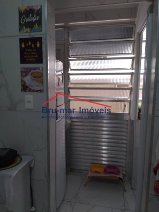 Imagem Apartamento com 2 Quartos à Venda, 74 m² em Gonzaga - Santos