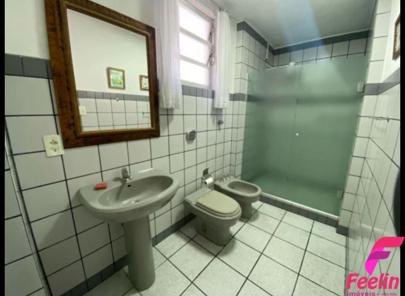 Imagem Apartamento com 2 Quartos à Venda, 64 m² em Centro - Florianópolis