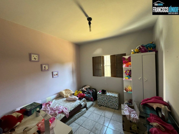 Imagem Casa com 3 Quartos à Venda, 282 m² em Setor Faiçalville - Goiânia Imagem Casa com 3 Quartos à Venda, 282 m² em Setor Faiçalville - Goiânia