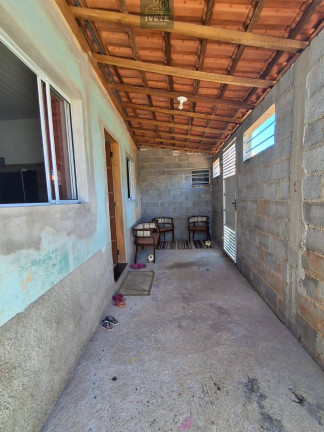 Imagem Casa com 3 Quartos à Venda, 200 m²