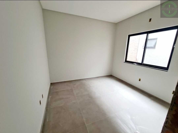 Imagem Casa com 3 Quartos à Venda,  em Uvaranas - Ponta Grossa