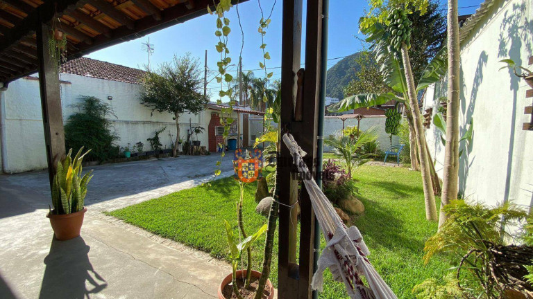 Imagem Sobrado com 4 Quartos à Venda, 200 m² em Canto Do Forte - Praia Grande Imagem Sobrado com 4 Quartos à Venda, 200 m² em Canto Do Forte - Praia Grande