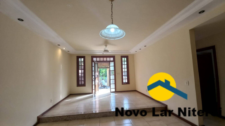 Imagem Casa com 3 Quartos à Venda, 170 m² em Itaipu - Niterói Imagem Casa com 3 Quartos à Venda, 170 m² em Itaipu - Niterói