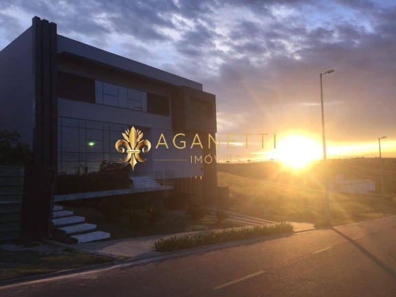 Imagem Casa com 5 Quartos à Venda, 472 m² em Alphaville Vespasiano - Vespasiano Imagem Casa com 5 Quartos à Venda, 472 m² em Alphaville Vespasiano - Vespasiano
