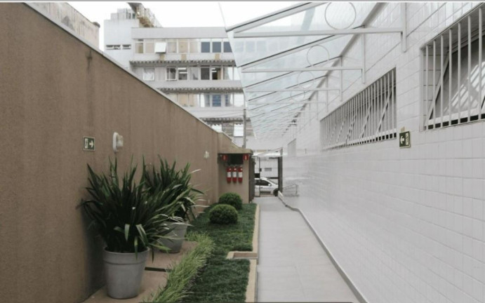Imagem Apartamento com 1 Quarto à Venda, 25 m² em Centro - Curitiba