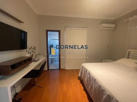 Imagem Casa com 3 Quartos à Venda, 811 m² em Guará I - Brasília Imagem Casa com 3 Quartos à Venda, 811 m² em Guará I - Brasília