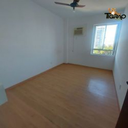 Imagem Apartamento com 3 Quartos à Venda, 129 m² em Centro - Joinville