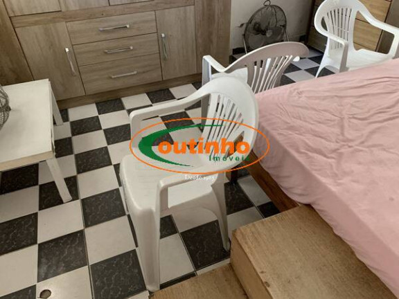 Imagem Casa com 4 Quartos à Venda, 240 m² em Tijuca - Rio De Janeiro Imagem Casa com 4 Quartos à Venda, 240 m² em Tijuca - Rio De Janeiro