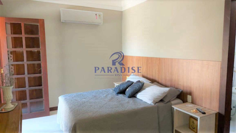 Imagem Casa com 5 Quartos à Venda, 325 m² em Guarajuba - Camaçari