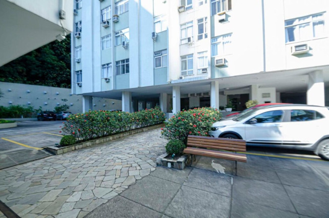 Imagem Imóvel com 2 Quartos à Venda, 75 m² em Lagoa - Rio De Janeiro Imagem Imóvel com 2 Quartos à Venda, 75 m² em Lagoa - Rio De Janeiro