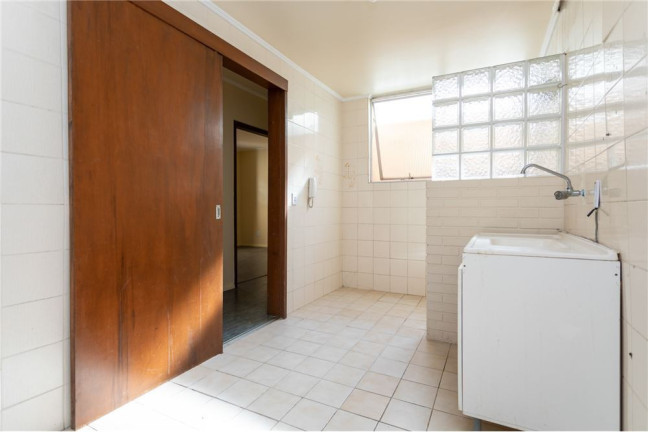 Imagem Apartamento com 1 Quarto à Venda, 43 m² em Passo Da Areia - Porto Alegre Imagem Apartamento com 1 Quarto à Venda, 43 m² em Passo Da Areia - Porto Alegre
