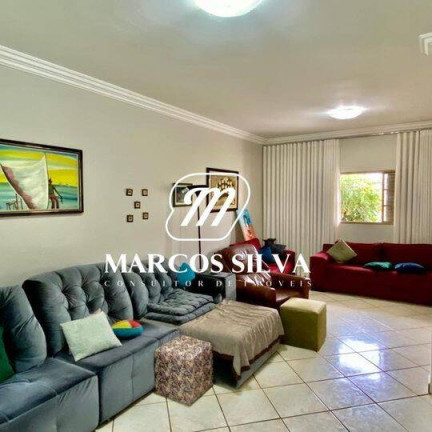 Imagem Casa com 3 Quartos à Venda, 300 m² em Campinas