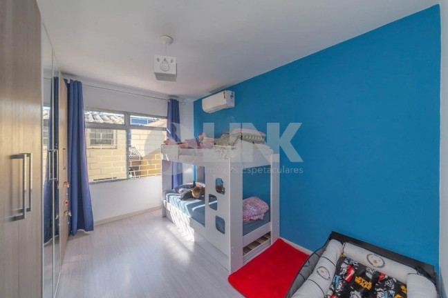 Imagem Casa com 4 Quartos à Venda, 299 m² em Santana - Porto Alegre