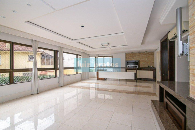 Imagem Apartamento com 3 Quartos à Venda, 190 m² em Petrópolis - Porto Alegre