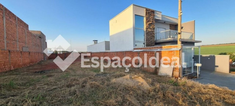 Terreno à Venda, 275 m² em Jardim Grajaú - Lençóis Paulista