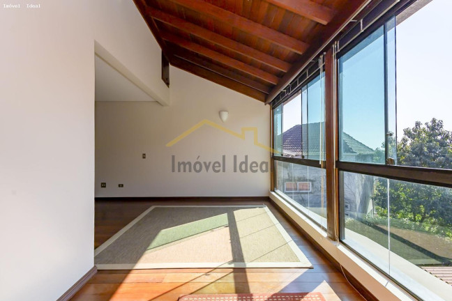 Imagem Casa com 5 Quartos à Venda, 452 m² em Vista Alegre - Curitiba