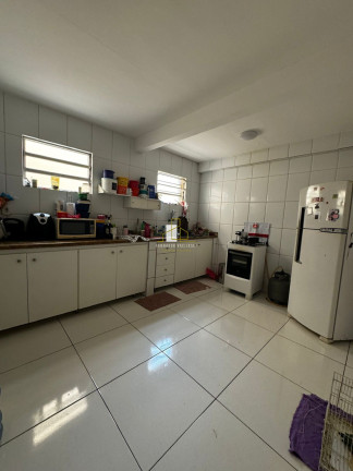 Imagem Casa com 3 Quartos à Venda, 200 m² em Barcelona - Serra