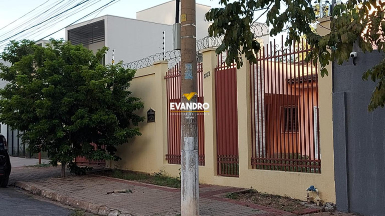 Imagem Casa com 5 Quartos à Venda, 840 m² em Santa Cruz - Cuiabá Imagem Casa com 5 Quartos à Venda, 840 m² em Santa Cruz - Cuiabá