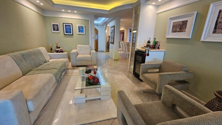 Imagem Apartamento com 3 Quartos à Venda, 256 m² em Pioneiros - Balneário Camboriú