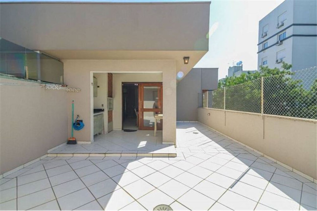 Imagem Imóvel com 3 Quartos à Venda, em Tristeza - Porto Alegre Imagem Imóvel com 3 Quartos à Venda, em Tristeza - Porto Alegre