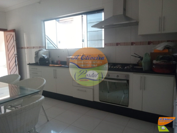 Sobrado com 3 Quartos para Alugar, 200 m² em Estufa Ii - Ubatuba