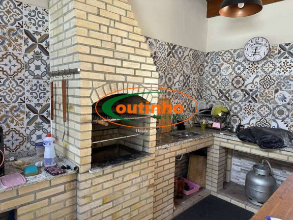 Imagem Casa com 4 Quartos à Venda, 150 m² em Andaraí - Rio De Janeiro Imagem Casa com 4 Quartos à Venda, 150 m² em Andaraí - Rio De Janeiro