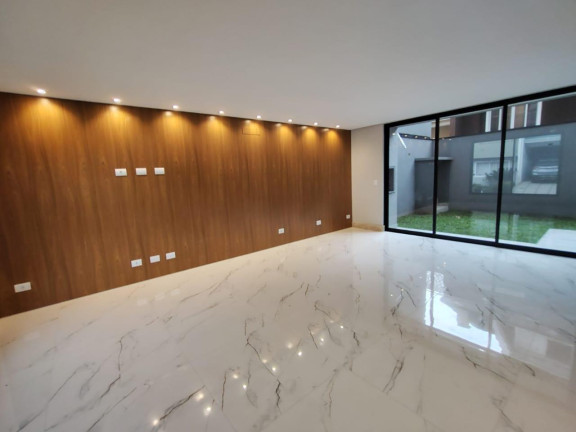 Imagem Casa com 4 Quartos à Venda, 150 m² em Cachoeira - Curitiba