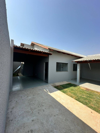 Imagem Casa com 2 Quartos à Venda, 75 m² em Goiânia Imagem Casa com 2 Quartos à Venda, 75 m² em Goiânia