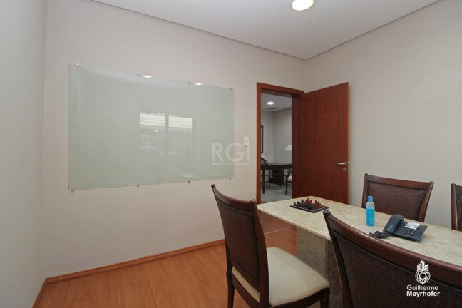 Imagem Sala Comercial à Venda, em Auxiliadora - Porto Alegre Imagem Sala Comercial à Venda, em Auxiliadora - Porto Alegre