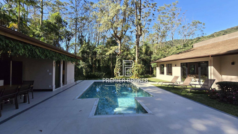Imagem Casa com 5 Quartos à Venda, 497 m² em Comary - Teresópolis Imagem Casa com 5 Quartos à Venda, 497 m² em Comary - Teresópolis