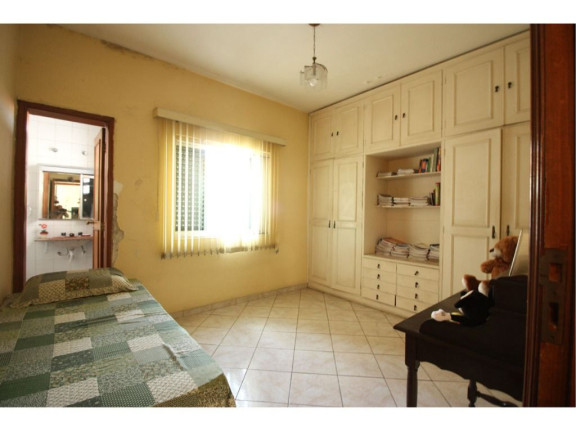 Imagem Casa com 4 Quartos à Venda, 400 m² em Vila Rosália - Guarulhos Imagem Casa com 4 Quartos à Venda, 400 m² em Vila Rosália - Guarulhos