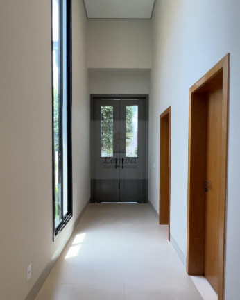 Imagem Casa com 3 Quartos à Venda, 225 m² em Jardim Imperial - Cuiabá