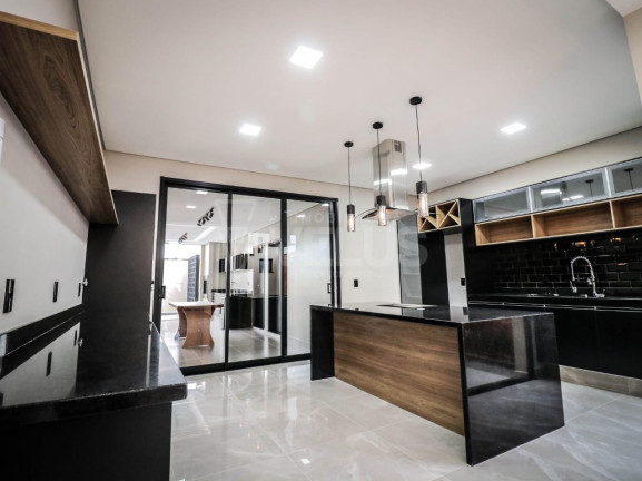 Imagem Casa de Condomínio com 3 Quartos à Venda, 230 m² em Centro - Itapetininga Imagem Casa de Condomínio com 3 Quartos à Venda, 230 m² em Centro - Itapetininga