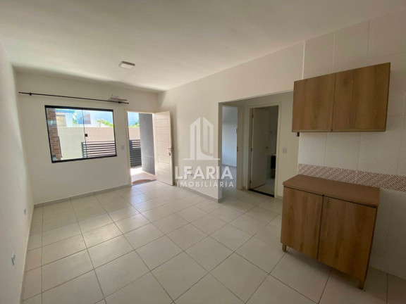 Imagem Casa com 2 Quartos à Venda, 45 m² em São José - Itapoá