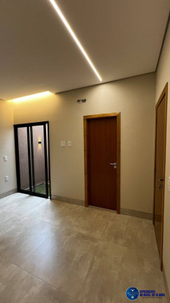 Imagem Casa com 3 Quartos à Venda, 300 m² em Setor Garavelo - Goiânia Imagem Casa com 3 Quartos à Venda, 300 m² em Setor Garavelo - Goiânia