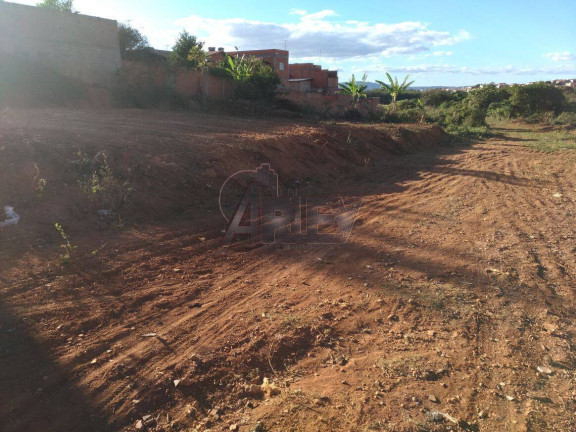 Terreno à Venda, 540 m² em Santa Lucia - Montes Claros