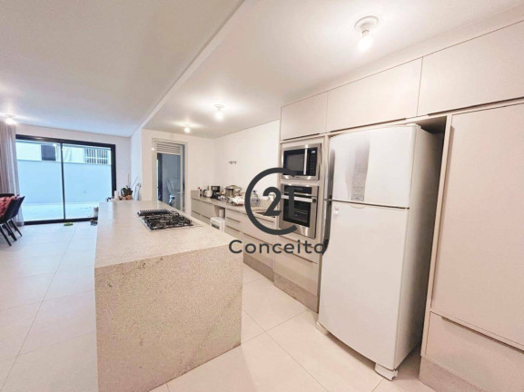 Imagem Apartamento com 3 Quartos à Venda, 205 m² em Canto - Florianópolis Imagem Apartamento com 3 Quartos à Venda, 205 m² em Canto - Florianópolis